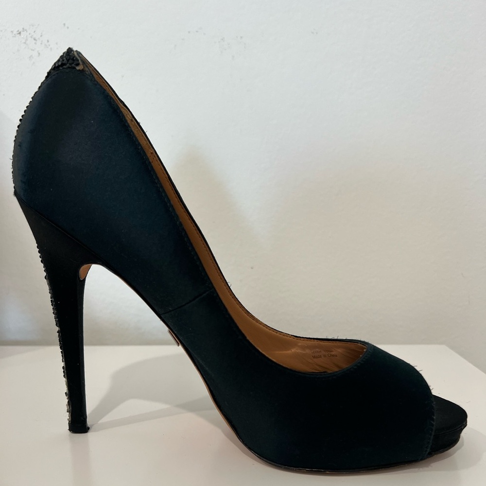 Badgley mischka beaded satin peep toe pumps